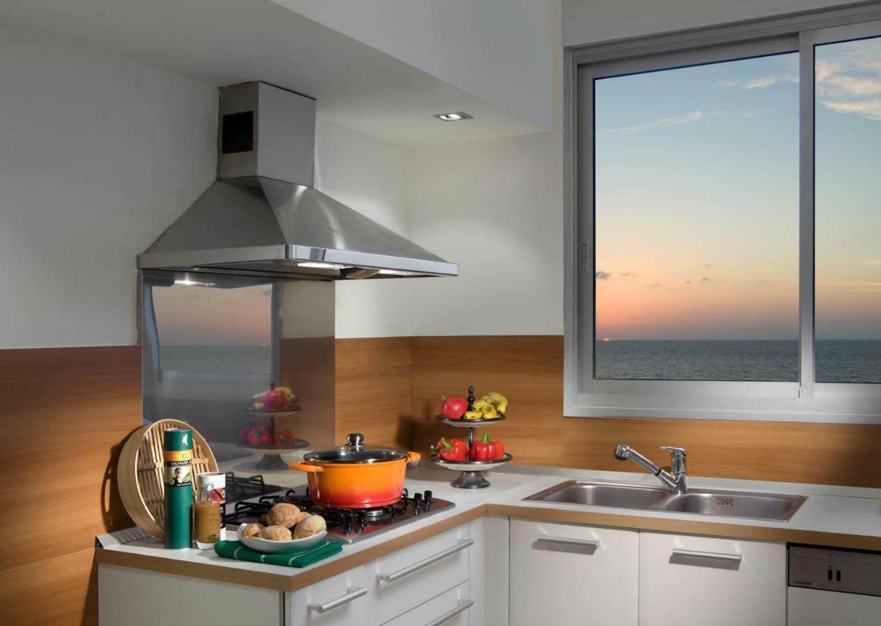 Beach Luxury Apartments And Suites Tel Aviv Esterno foto